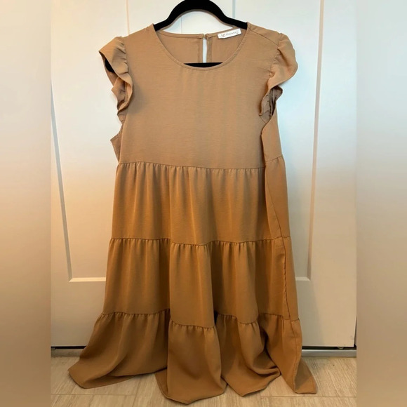 Kirundo Tan Tiered Ruffle Sleeve Spring Dress Size M - Picture 1 of 3